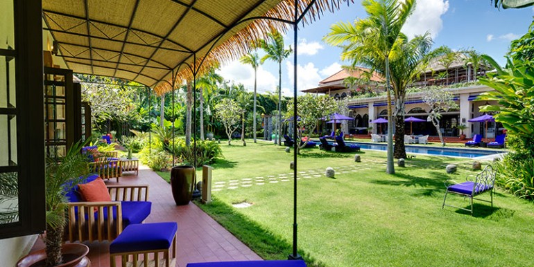 sayang-damour-view-across-the-gardens